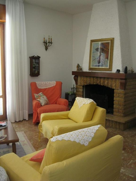 La Casa Dei Pini Bed & Breakfast Malnate Exterior photo